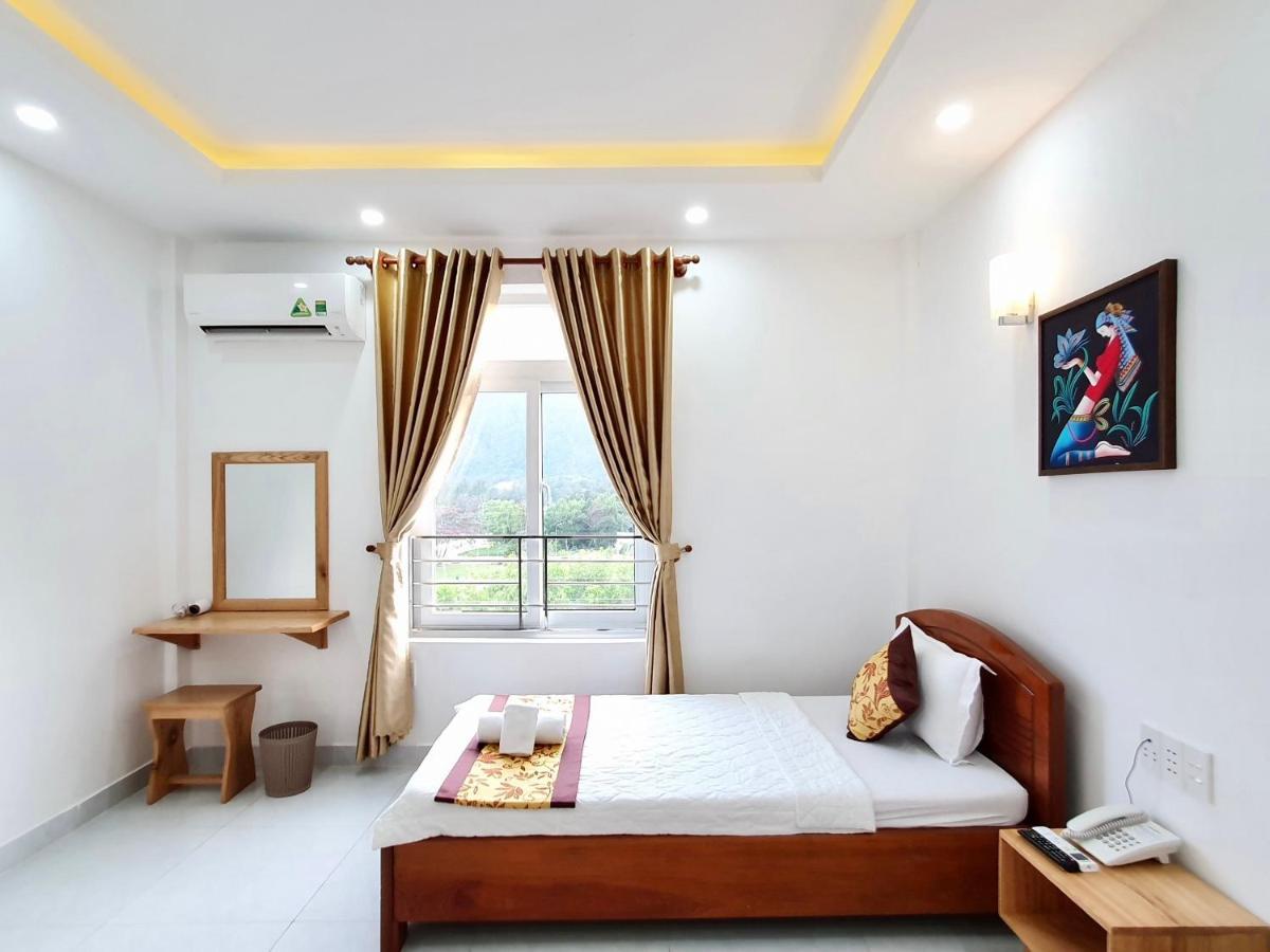 Khach San Thai Binh Chi Khu Co Ong Exterior photo